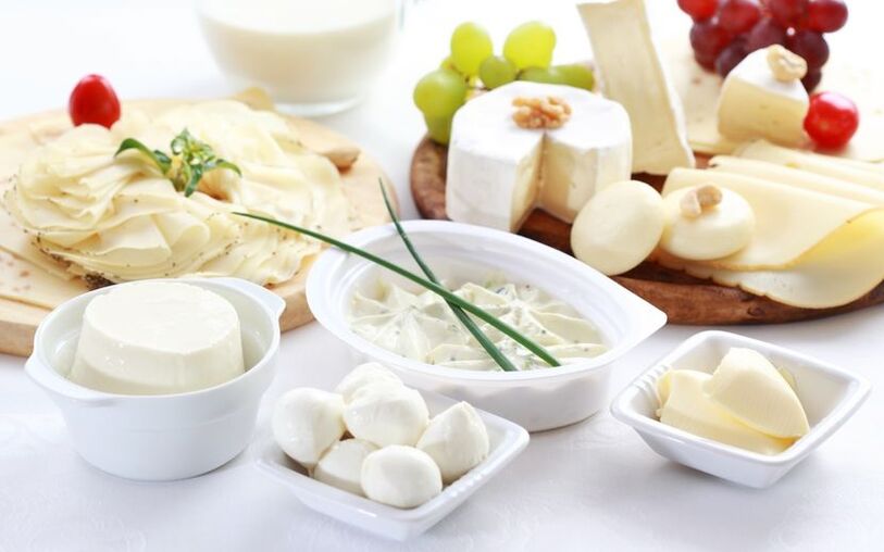 The fifth day of the 6 petals diet is devoted to the use of cottage cheese, yogurt and milk. 