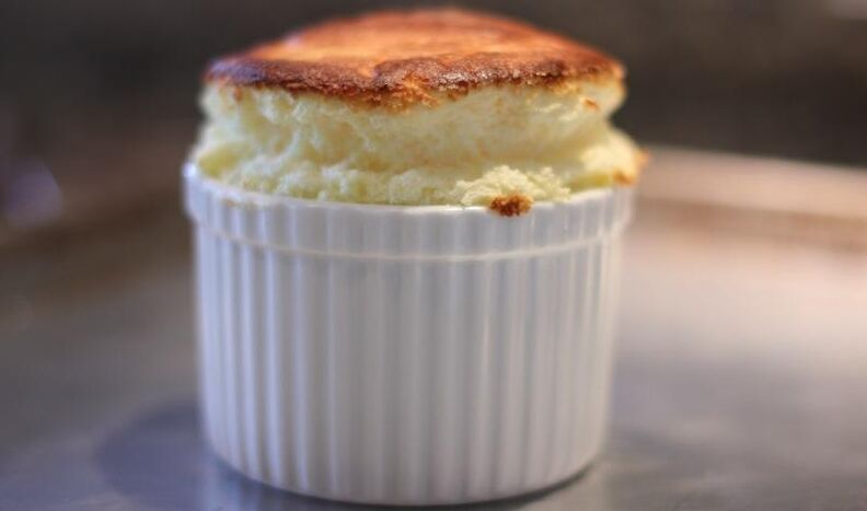 Soufflé from cottage cheese and apples - a dessert in the diet for pancreatitis