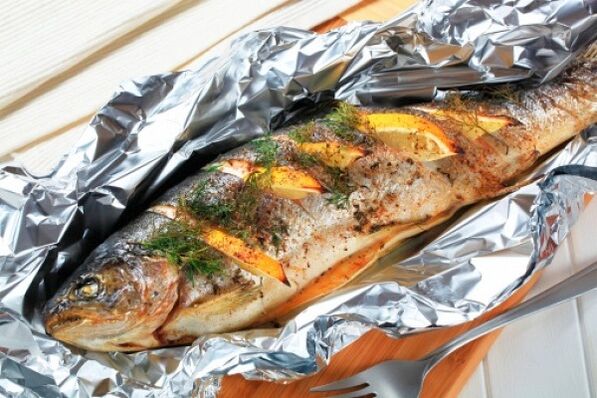 Follow the Maggi Diet with Foil Baked Fish for Dinner