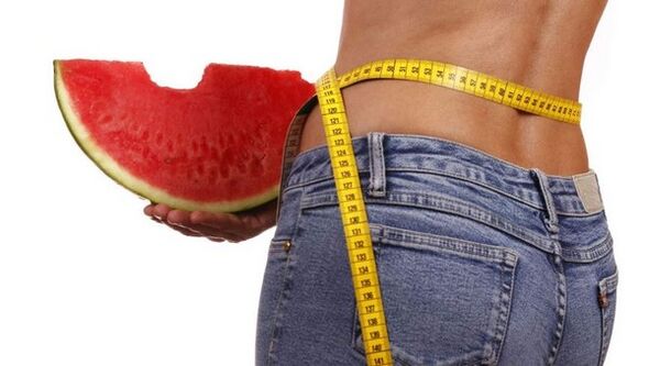 Eating watermelons helps you quickly lose 5 kg in a week. 